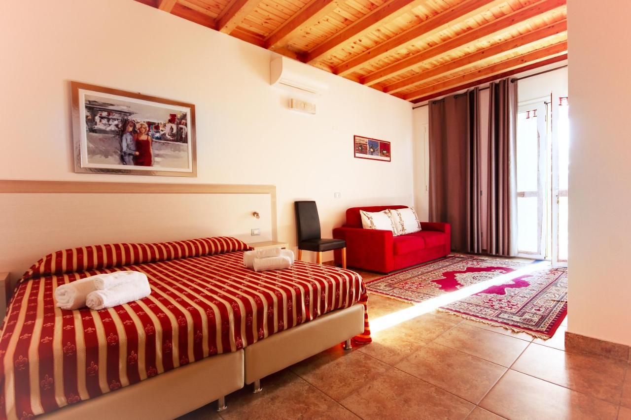 Il Sole Nel Mare - Lido Di Volano Bed & Breakfast Комакио Екстериор снимка