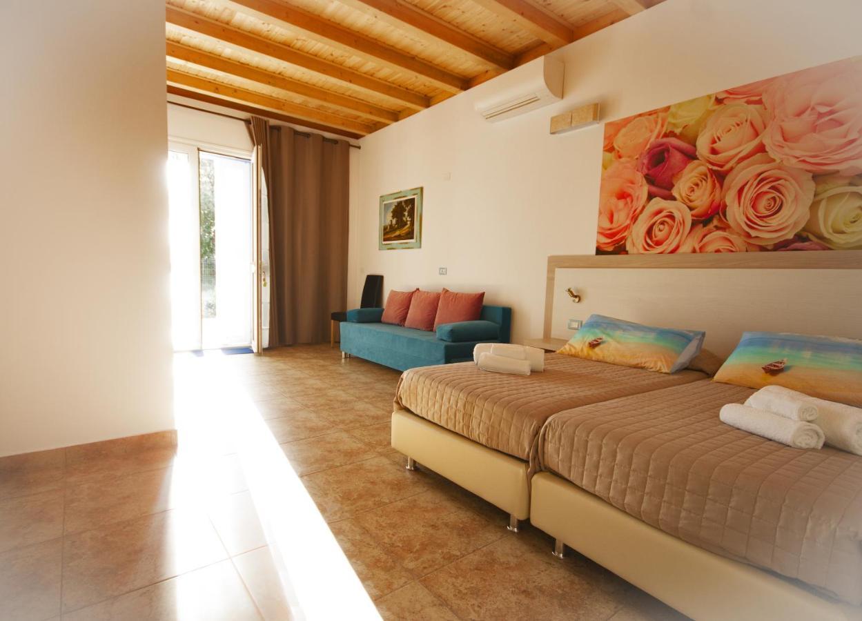 Il Sole Nel Mare - Lido Di Volano Bed & Breakfast Комакио Екстериор снимка